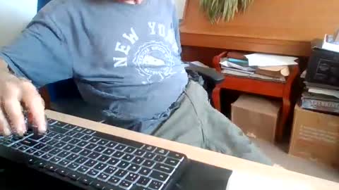 petitwilly online show from June 29, 7:58 am