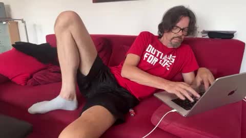 Snapshot of petmario chatting on August 2, 10:57 am petmario online show from August 2, 10:57 am
