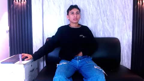 Snapshot of petter_hotman chatting on February 28, 11:55 am petter hotman online show from February 28, 11:55 am