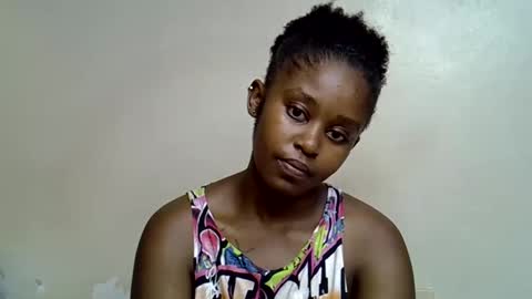Snapshot of pettite_gal chatting on April 20, 8:21 pm pettite_gal online show from April 20, 8:21 pm