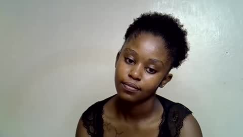 Snapshot of pettite_gal chatting on April 24, 6:21 pm pettite_gal online show from April 24, 6:21 pm