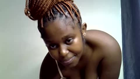 Snapshot of pettite_gal chatting on May 13, 5:49 am pettite_gal online show from May 13, 5:49 am