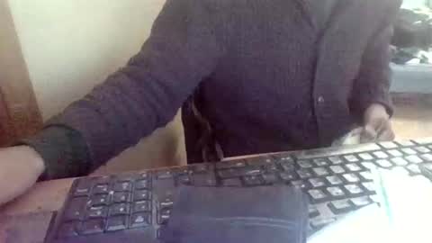Snapshot of peyo873996 chatting on April 25, 7:00 am peyo873996 online show from April 25, 7:00 am