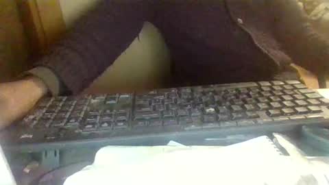 Snapshot of peyo873996 chatting on May 9, 7:08 pm peyo873996 online show from May 9, 7:08 pm