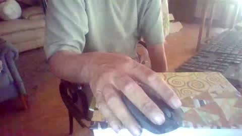 Snapshot of peyo873996 chatting on May 25, 2:23 pm peyo873996 online show from May 25, 2:23 pm