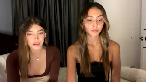 Peyton   online show from June 3, 1:19 am