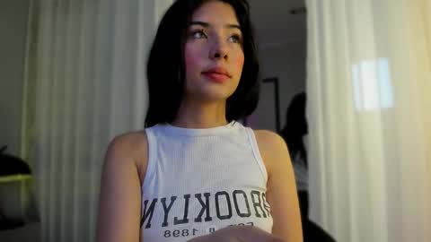 peytonn_monroe online show from October 27, 8:35 pm