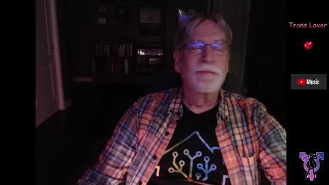 Snapshot of pghk2000 chatting on February 22, 3:45 am George online show from February 22, 3:45 am