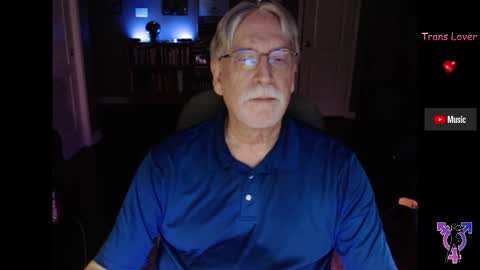 Snapshot of pghk2000 chatting on October 30, 6:15 am George online show from October 30, 6:15 am