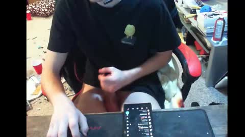 Snapshot of phantm420__ chatting on September 23, 11:08 pm phantm420__ online show from September 23, 11:08 pm