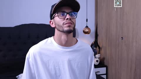 phantom_bigger1 online show from December 31, 7:18 pm