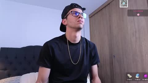 phantom_bigger1 online show from January 14, 1:06 pm