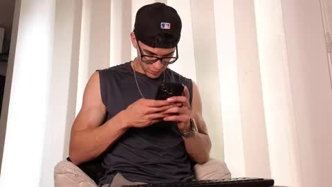 phantom_bigger1 online show from September 9, 12:37 pm