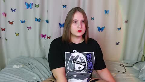 Snapshot of phantommira chatting on January 17, 6:54 pm phantommira online show from January 17, 6:54 pm