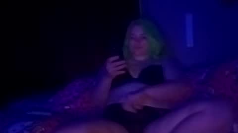 Snapshot of phatpussyunicorn chatting on May 18, 4:07 am nymph online show from May 18, 4:07 am