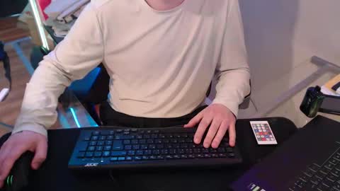 Snapshot of phenixxx33 chatting on May 23, 7:07 pm Pheonixxx online show from May 23, 7:07 pm