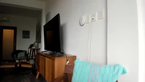 Jasmine Juice online show from October 10, 9:47 pm