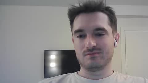 Snapshot of philborison chatting on February 13, 4:32 am PhilipBorison online show from February 13, 4:32 am