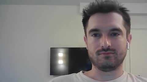 Snapshot of philborison chatting on September 26, 5:44 am PhilipBorison online show from September 26, 5:44 am