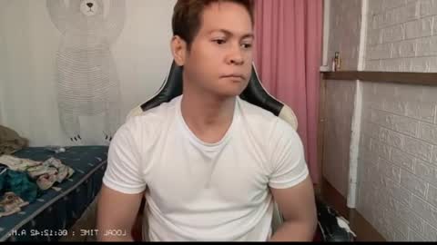 Snapshot of philcummx chatting on July 6, 10:12 pm PHIL online show from July 6, 10:12 pm