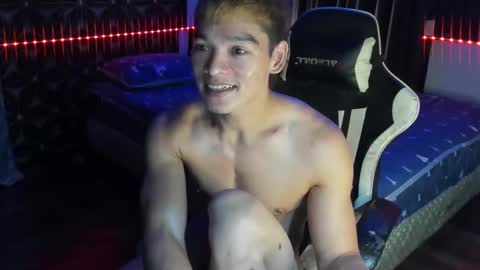 Snapshot of philhotbody chatting on January 22, 2:56 pm AJ online show from January 22, 2:56 pm