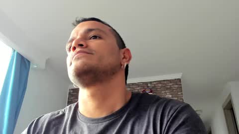 Snapshot of philipe_inzagui chatting on December 16, 7:00 pm Philipe online show from December 16, 7:00 pm