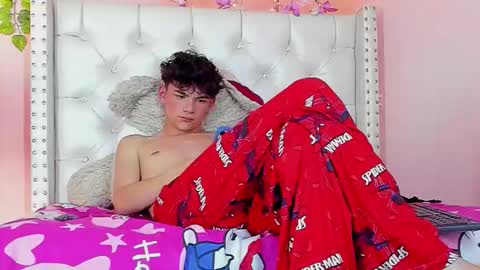 PHILLIP online show from February 12, 9:37 am