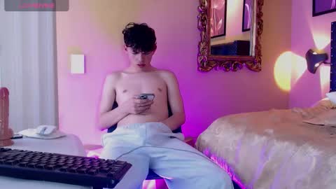 PHILLIP online show from March 26, 8:47 pm