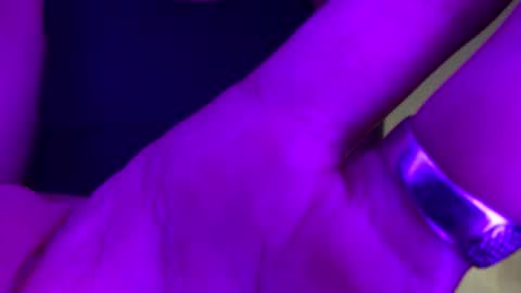 PHILLIP online show from November 24, 12:05 pm