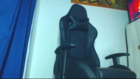 phlilloyhighclouds online show from February 28, 10:38 am