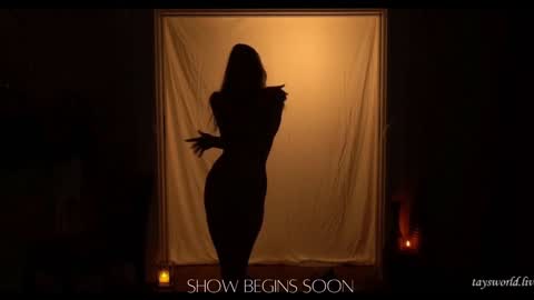 PHOENIX TAYLOR online show from January 3, 2:10 am