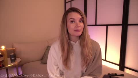 PHOENIX TAYLOR online show from January 7, 2:10 am
