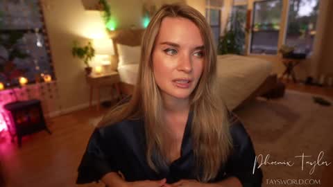 PHOENIX TAYLOR online show from October 21, 1:39 am