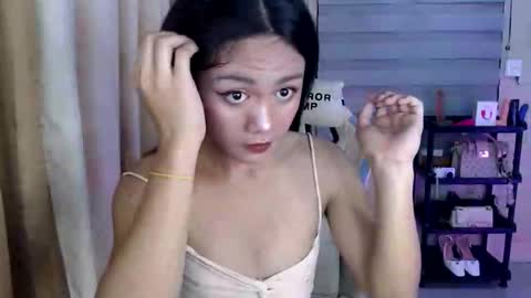 Pia online show from February 7, 3:27 pm