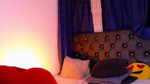 Snapshot of piafisher_2 chatting on June 25, 5:12 am Piafisher 2 online show from June 25, 5:12 am