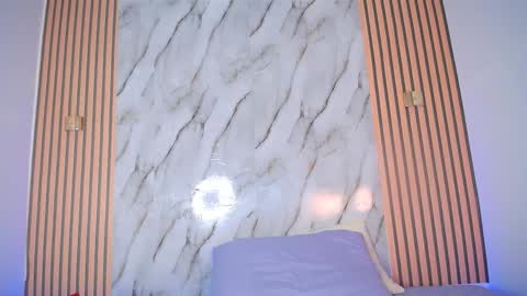 piagelvez_ online show from December 20, 2:40 am