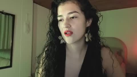 Snapshot of piama_burnss chatting on May 14, 11:22 pm piama_burnss online show from May 14, 11:22 pm