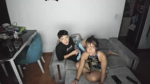 picaszomilos350 online show from December 18, 9:47 am