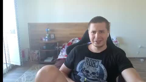 Snapshot of pickme_terminator chatting on August 9, 2:11 pm pickme_terminator online show from August 9, 2:11 pm