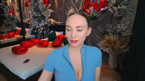 Emelie online show from February 21, 11:10 pm