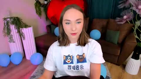 Emelie online show from September 9, 7:57 pm