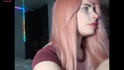 Snapshot of piera_ chatting on April 29, 8:26 pm Piera online show from April 29, 8:26 pm