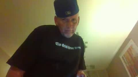 pierce702420 online show from March 30, 12:39 pm