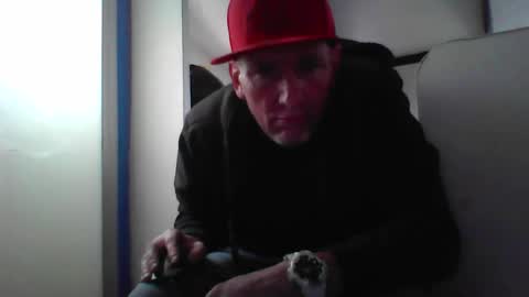 Snapshot of pierce702420 chatting on April 19, 4:06 pm pierce702420 online show from April 19, 4:06 pm