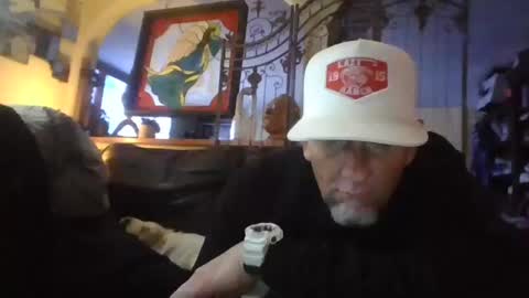 Snapshot of pierce702420 chatting on May 20, 12:11 pm pierce702420 online show from May 20, 12:11 pm