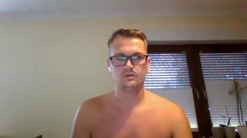 Snapshot of piercingsxxx chatting on July 3, 2:45 pm piercingsxxx online show from July 3, 2:45 pm
