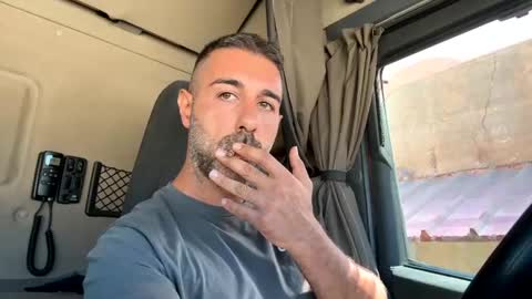 pierotu online show from September 22, 10:06 am