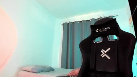 Pierre online show from April 7, 6:52 pm