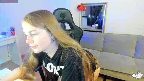 PiinkPandora online show from October 23, 5:33 pm