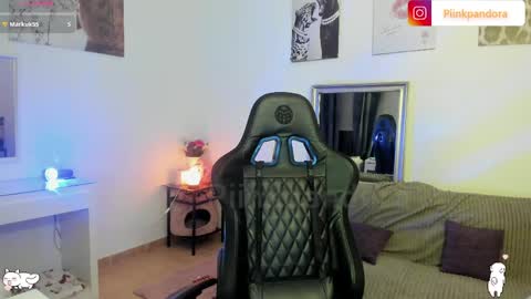 PiinkPandora online show from March 28, 9:47 pm